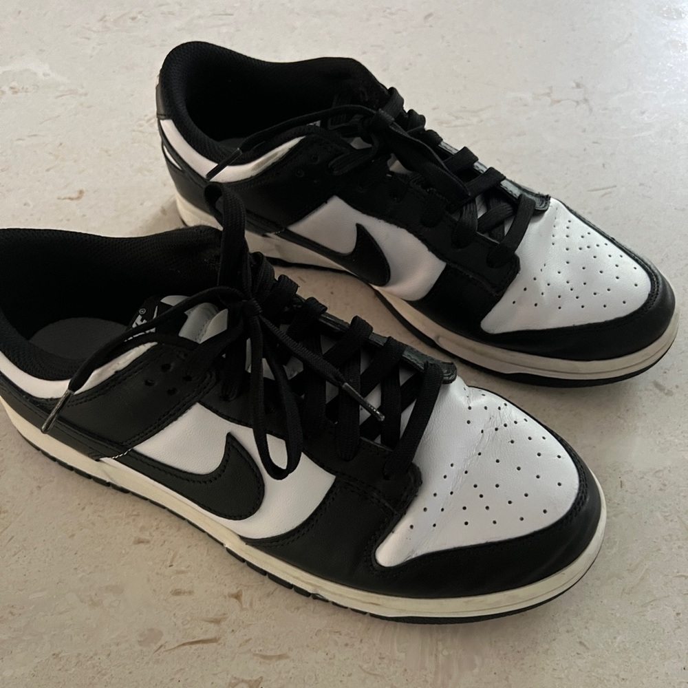 Nike Dunks Low Black & White